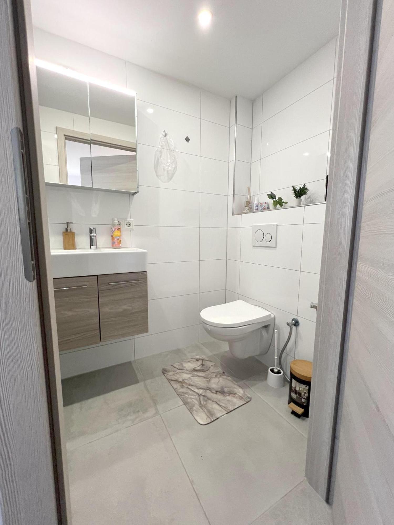 Willkommen In Dagersheim Bei Boeblingen! Gemuetliches 1 Zi Appartement Zum Wohlfuehlen In Einem Angenehmen Umfeld! Exterior photo